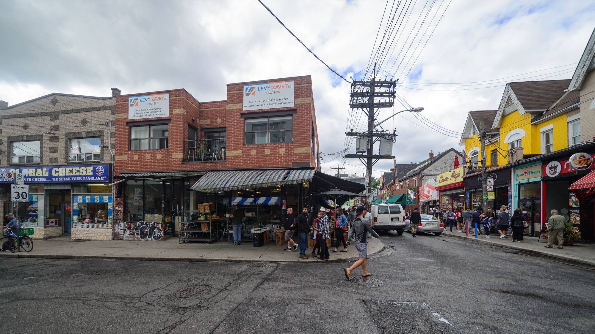 Street scene in Kensington Market in Toronto